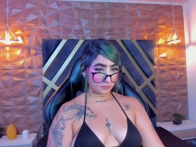 Alahia-Dangelo on BongaCams 