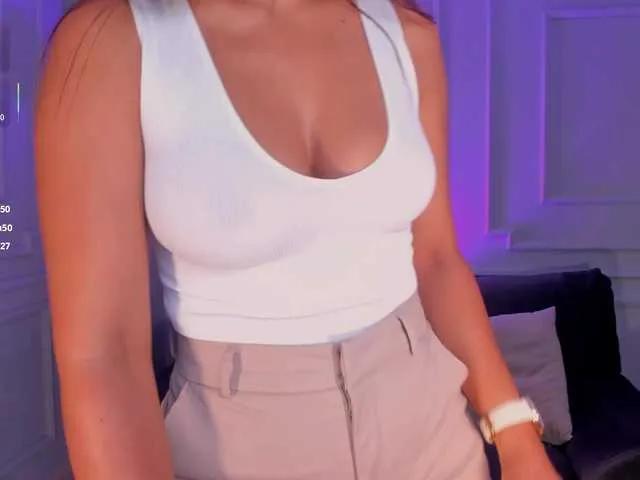 ArianaDumont's avatar