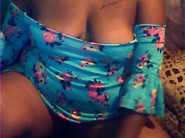 Bigboobs14 on BongaCams 