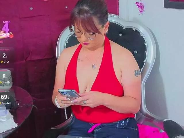 Elegantrouse on BongaCams 