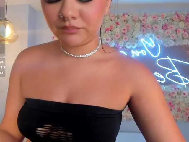 GabriellaLee's avatar