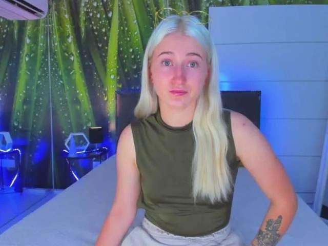 HollyTaillor's avatar