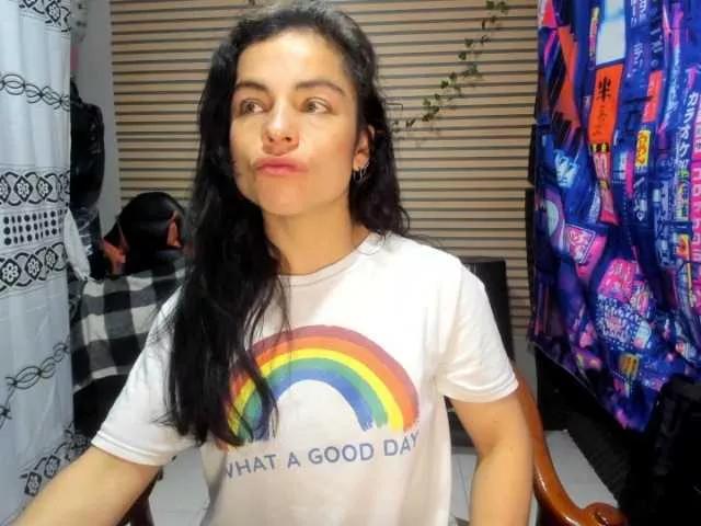 rosse2504 on BongaCams 