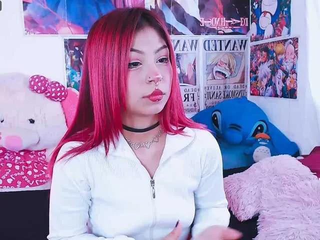 Sweetred11 on BongaCams 