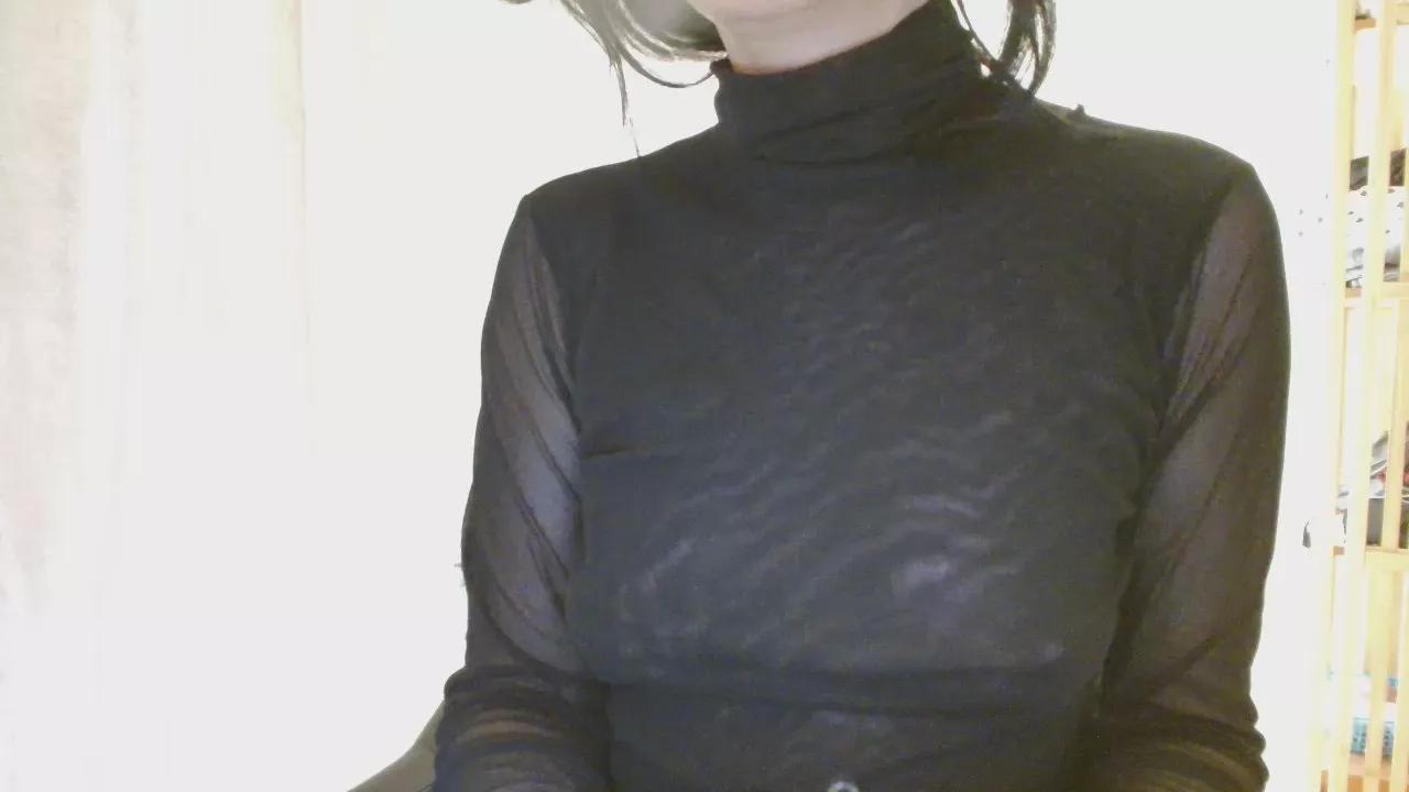 __nina on Cam4 