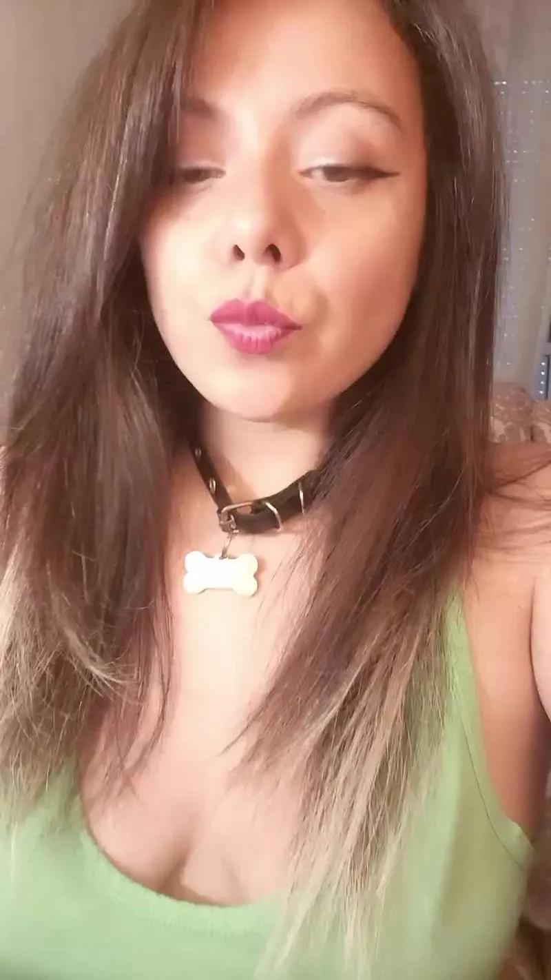 KimieChan on Cam4 