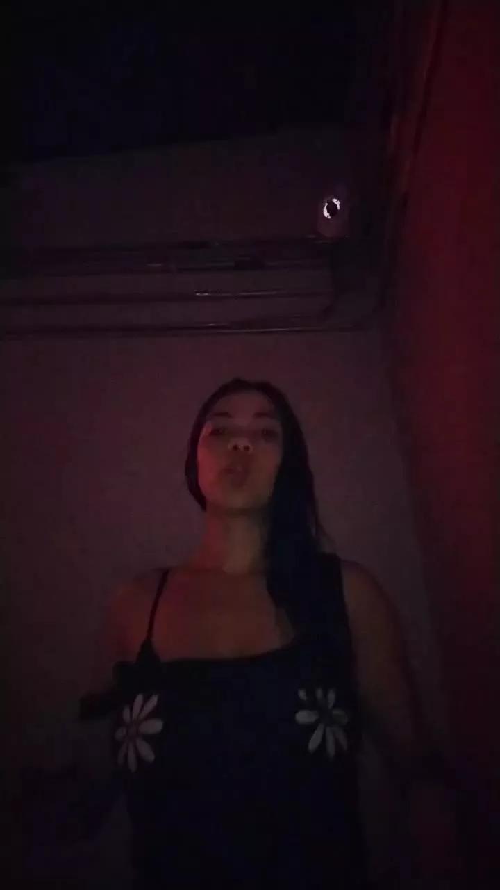 sweet_scarlett_ on Cam4 