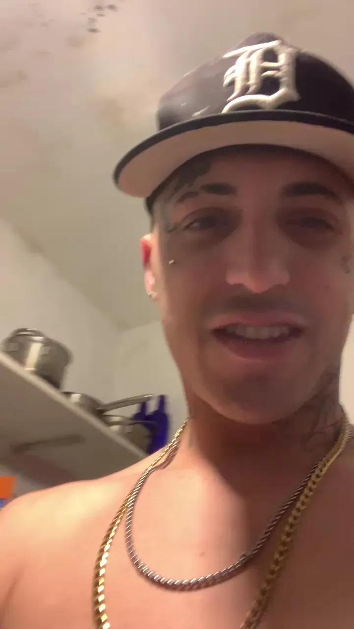 Tatusexybebe on Cam4 