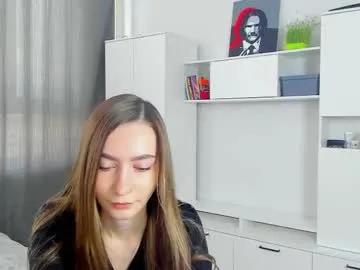 21032008 — Hello! im #new here and this is my first day!  Goal - raise my shorts a lil and try to show my butt  #teen #shy #brunette #18 [25 tokens remaining]
