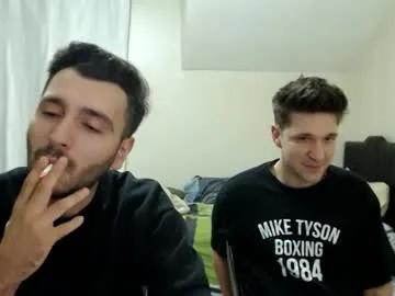 2handsomeman on Chaturbate