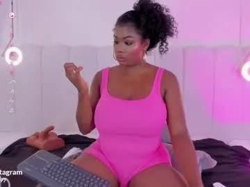 _huge_boobs_ebony on Chaturbate