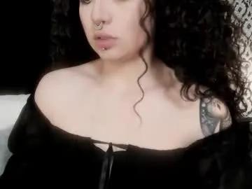 adeelinee on Chaturbate