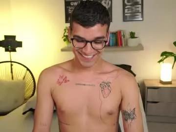 alanjames_x on Chaturbate 