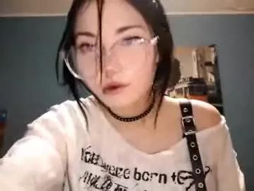 alberthamazierski — My goal: Stand up and show my outfit today ^^- My name is Katrina and I'm #18 year old and i am #shy #new #young #teen girl and it's my first day here [30 tokens remaining]