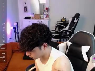alec_spencer — Play whit my ass in doggy position!!! [250 tokens left] CUM on Guys lets have fun!!! #lovense #bigass #submissive #new #shy