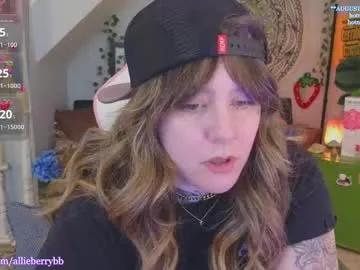 allieberrybb on Chaturbate 