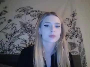 allyoursss1212 on Chaturbate 