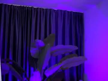 almavelia on Chaturbate 
