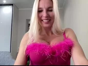 amazingkelly on Chaturbate 
