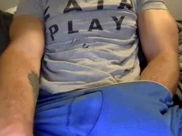 andrewholdsteady on Chaturbate
