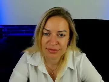 anna_snow9 on Chaturbate 