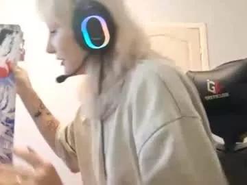 annitaeschen on Chaturbate 