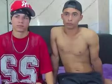 anyelo_sexyhot on Chaturbate