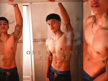 aress444 — GOAL: soft cook [442 tokens remaining] Welcome to my room! #new #muscle #latino #young #cum