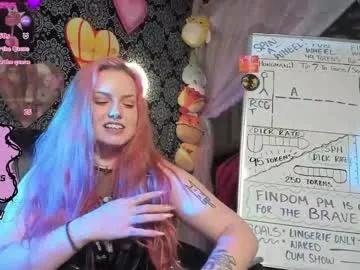 artsyheartsyy on Chaturbate
