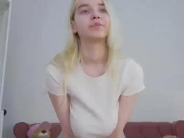 ashly_cherry — Goal: Squeeze the boobs "NEW HERE! MAKE MY TOP WET EVERY 50 TOKENS!  #bigboobs #new #young #teen #18"  - Last Goal!
