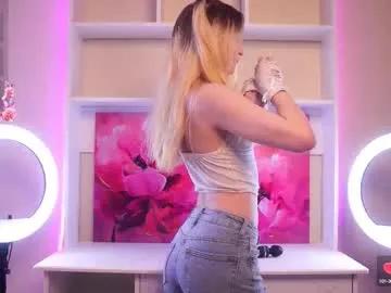 astridweickum on Chaturbate