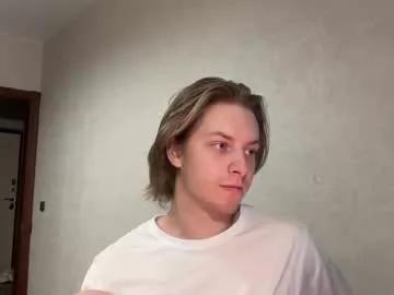 axaxax0axax on Chaturbate 