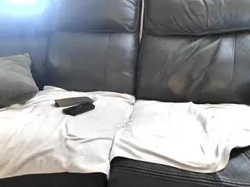 bbwcpl_4u2c — #cum [975 tokens left]  Friday, fun day. Cum vibe me, make me moan. #lovense #mature #hairy #bigballs #daddy #Edge #cum counter=2, cum shots watched=4