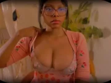 bellablakes18 on Chaturbate 