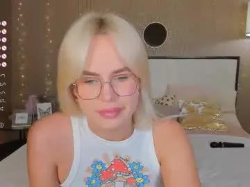 bellatip on Chaturbate