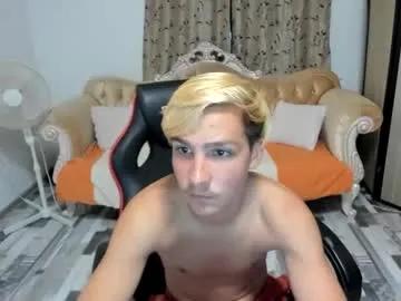 blondboy04 on Chaturbate