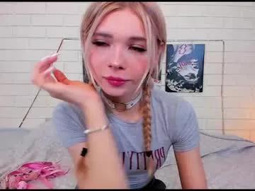 blondy_fina — Make my dick hard and show to u [493 tokens left] #new #teen #trans #anal #18