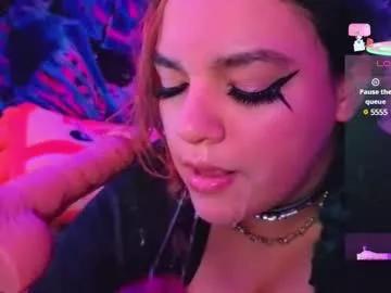 booboosperfectfacefuck on Chaturbate 