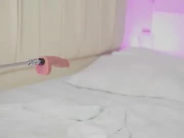 caroline_adams_ on Chaturbate