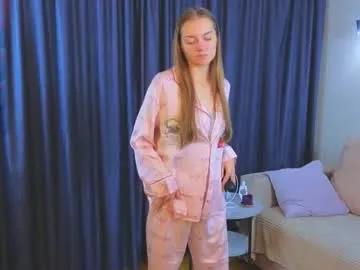 casseyfoeller — The goal: ride on the pillow   I'm Olivia , im new here!! #new #lovense #18 #young #teen [355 tokens remaining]