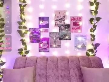 chaarlotte_1 on Chaturbate 