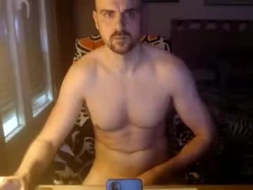 chicocam1983 on Chaturbate 