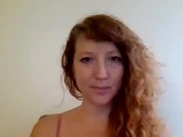 cosmiccoquette on Chaturbate