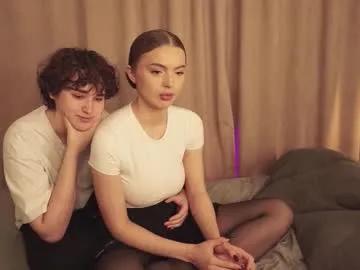 couplesilk — GOAL: TAKE OF TOP  [199 tokens remaining] Welcome to my room! #couple #lesbian #bigass #bigboobs #teen