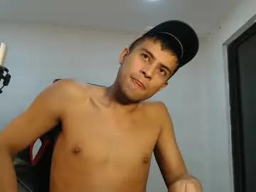 danielitopapii on Chaturbate