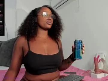 darle_volant on Chaturbate