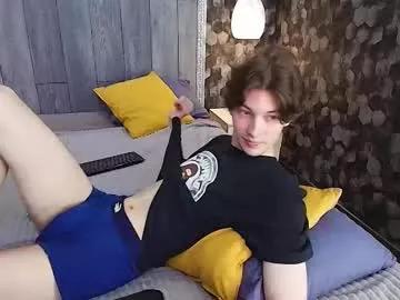 dennisbradsson on Chaturbate 