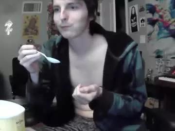 derekdings on Chaturbate 