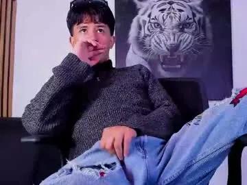 dimitrideluxe on Chaturbate 