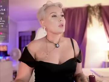 divine_kim on Chaturbate 